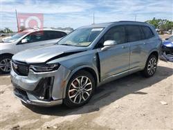 كاديلاك XT6